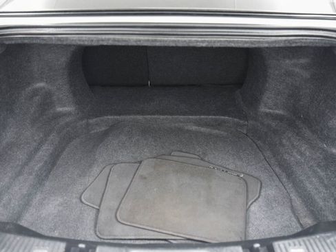 Used 2019 Ford Taurus Limited image 12