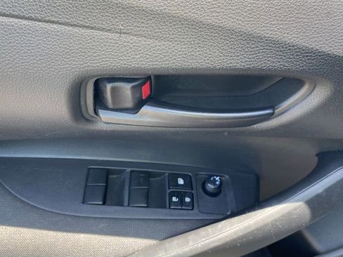Used 2024 Toyota Corolla LE FWD image 22