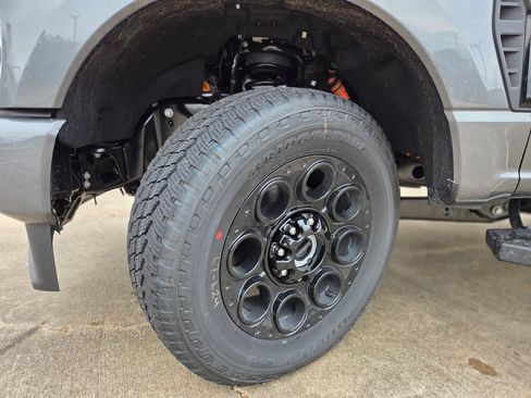New 2026 Ford F350 Lariat w/ Black Appearance Package AWD/4WD image 32