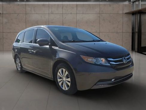 Used 2016 Honda Odyssey SE image 3