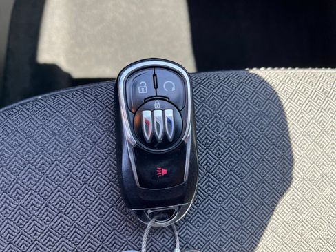 Used 2025 Buick Encore GX Preferred FWD image 19