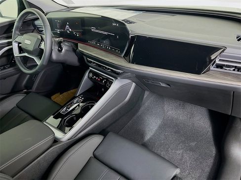 New 2025 Audi Q5 Premium Plus image 29