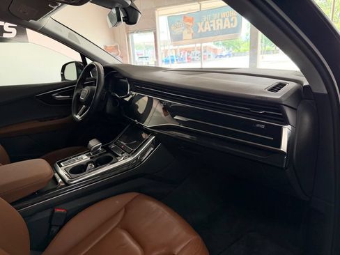 Used 2020 Audi Q7 3.0T Premium Plus w/ Premium Plus Package AWD/4WD image 38