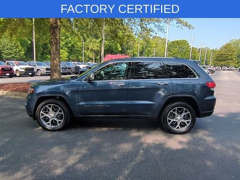 Certified 2020 Jeep Grand Cherokee Limited w/ Premium Lighting Group AWD/4WD image 2
