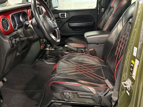 Used 2021 Jeep Wrangler Unlimited Rubicon AWD/4WD image 6