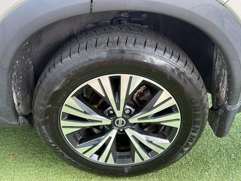 Used 2021 Nissan Rogue SV FWD image 45