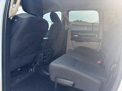 Used 2022 RAM 3500 Big Horn AWD/4WD image 11