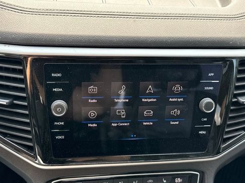 Used 2023 Volkswagen Atlas SE w/ Panoramic Sunroof Package AWD/4WD image 25