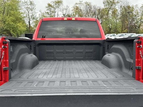 Used 2024 RAM 2500 Big Horn w/ Bed Utility Group image 29