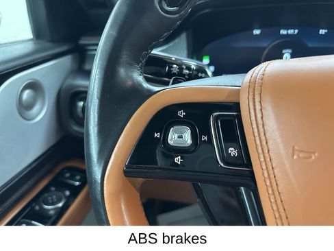 Used 2022 Lincoln Aviator Black Label w/ Dynamic Handling Package AWD/4WD image 40