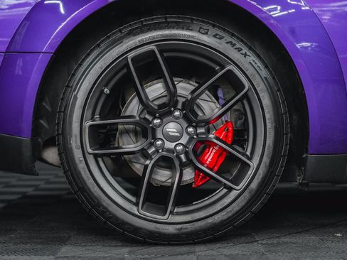 Used 2019 Dodge Challenger R/T Scat Pack RWD image 18