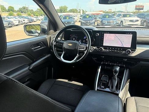 Used 2025 Chevrolet Colorado LT w/ Advanced Trailering Package RWD image 29