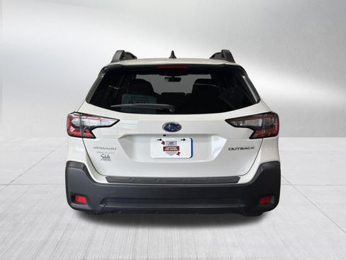 Certified 2025 Subaru Outback Premium AWD/4WD image 6