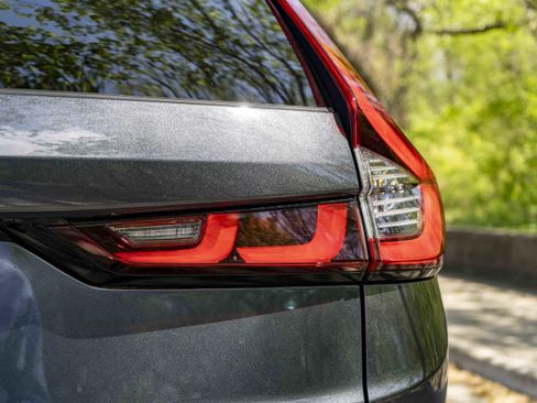 Used 2023 Honda CR-V EX image 13