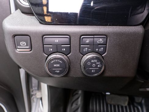 Used 2025 Chevrolet Silverado 3500 LT w/ Convenience Package AWD/4WD image 29