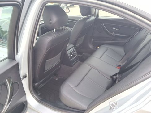 Used 2018 BMW 320i xDrive Sedan AWD/4WD image 8