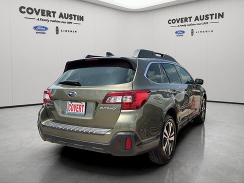 Used 2018 Subaru Outback 2.5i Limited AWD/4WD image 5