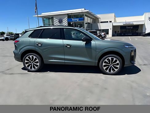 New 2026 Audi Q3 quattro 2.0T AWD/4WD image 2