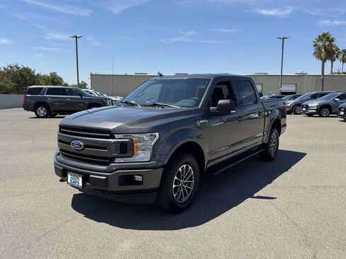 Used 2018 Ford F150 XLT w/ Equipment Group 302A Luxury AWD/4WD image 5