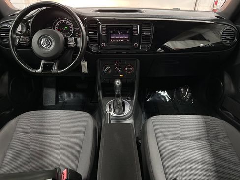 Used 2019 Volkswagen Beetle 2.0T S image 21