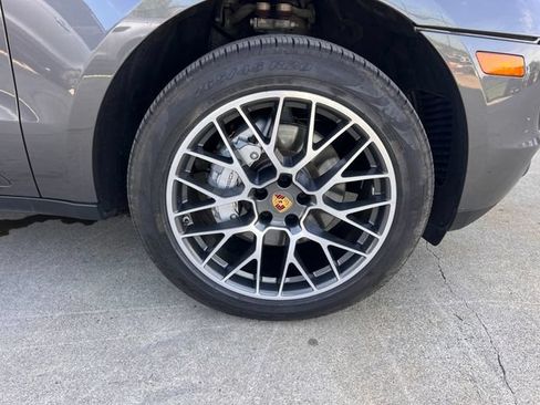Used 2018 Porsche Macan S AWD/4WD image 35