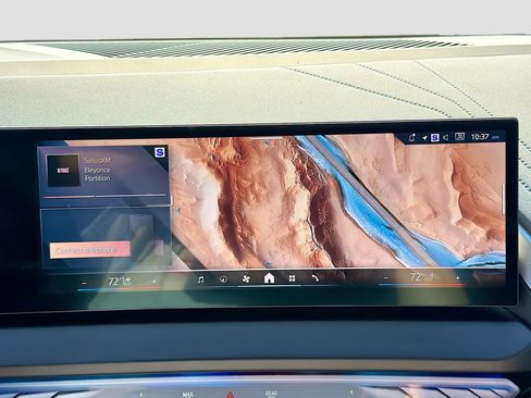 Used 2025 BMW X3 xDrive30i w/ Premium Package image 33