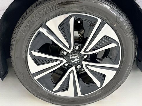 Used 2018 Honda Civic EX-L image 29