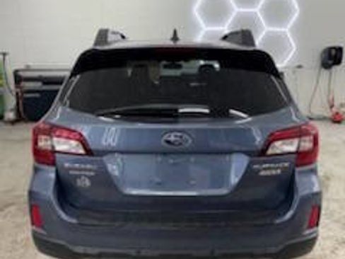 Used 2017 Subaru Outback 2.5i Limited image 5