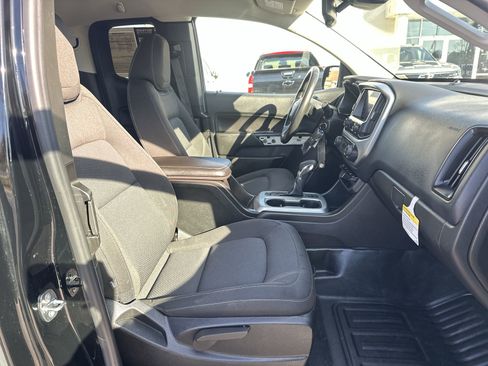 Used 2022 Chevrolet Colorado LT w/ Fleet Safety Package image 22