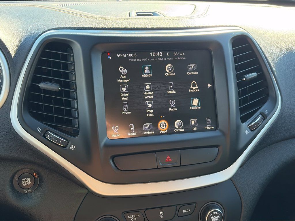 Used 2018 Jeep Cherokee Latitude Plus w/ Cold Weather Group AWD/4WD image 20