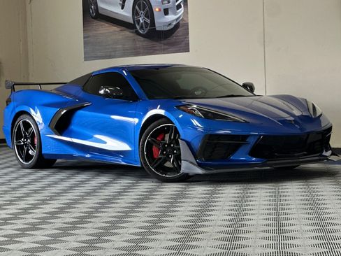 Used 2022 Chevrolet Corvette Stingray Convertible w/ Z51 Performance Package RWD image 2