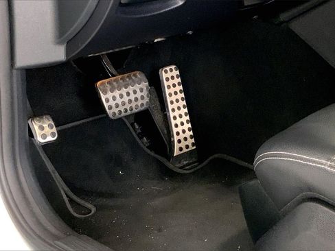 Used 2016 Mercedes-Benz E 350 Sedan image 22