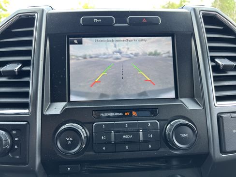 Used 2015 Ford F150 XLT w/ Equipment Group 302A Luxury AWD/4WD image 15