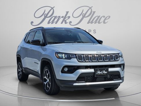 Used 2024 Jeep Compass Limited AWD/4WD image 8