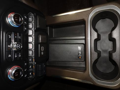 Used 2019 GMC Sierra 1500 Denali w/ Denali Ultimate Package image 17