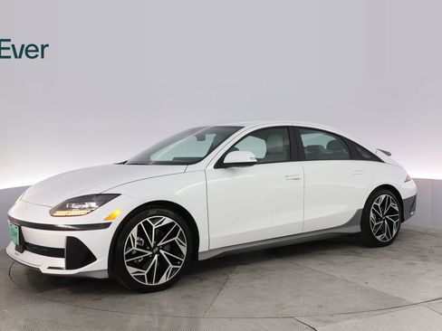 Used 2024 Hyundai Ioniq 6 SEL image 18