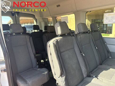 Used 2019 Ford Transit 350 XLT RWD image 9