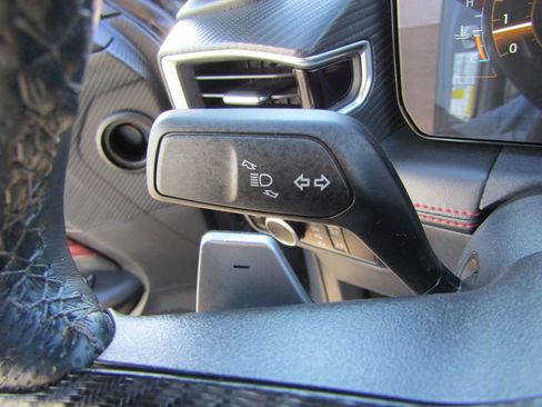 Used 2025 Ford Mustang GT Premium image 19