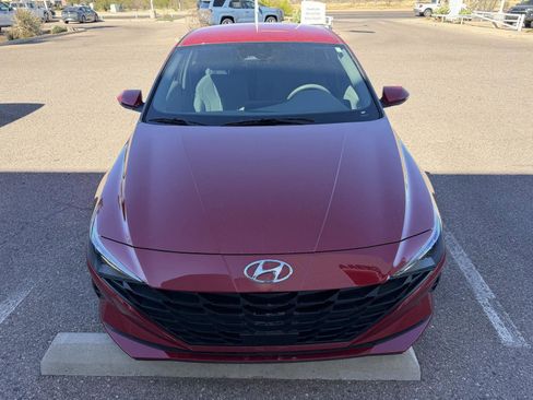 Used 2023 Hyundai Elantra SEL w/ Convenience Package image 8