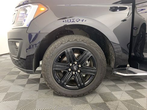 Used 2020 Ford Expedition XLT w/ Equipment Group 202A image 11
