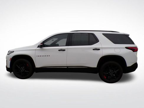 Used 2023 Chevrolet Traverse Premier w/ Redline Edition AWD/4WD image 2