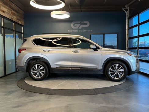 Used 2020 Hyundai Santa Fe Limited AWD/4WD image 2