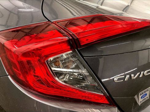 Used 2019 Honda Civic LX image 28