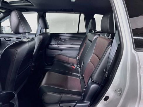 Used 2025 Honda Passport Black Edition image 21