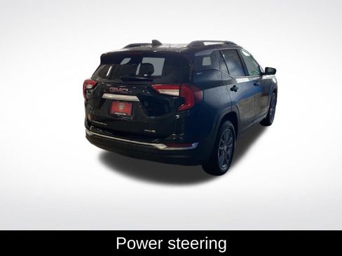 Used 2024 GMC Terrain SLT image 17