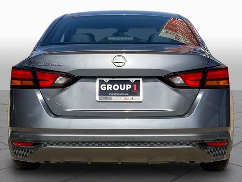 Used 2024 Nissan Altima 2.5 S FWD image 5