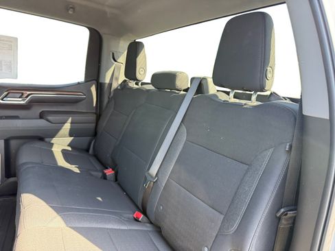 Used 2024 Chevrolet Silverado 1500 LT AWD/4WD image 16