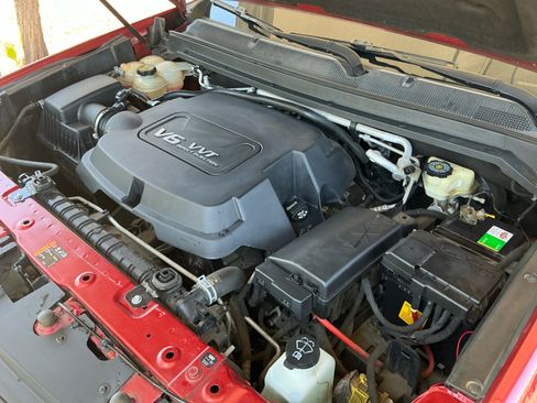 Used 2016 Chevrolet Colorado LT w/ LT Convenience Package RWD image 22