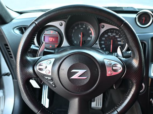 Used 2014 Nissan 370Z Touring w/ Sport Package image 12