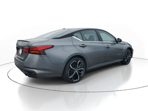 Used 2023 Nissan Altima 2.5 SR image 6